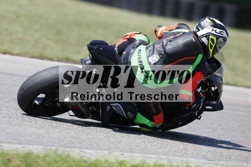 /44 09.08.2025 Plüss Moto Sport ADR/Freies Fahren/404
